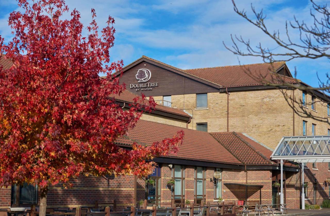Doubletree By Hilton Swindon Hotel Ngoại thất bức ảnh